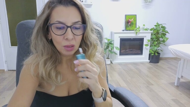 MsSuky's Streamate show and profile