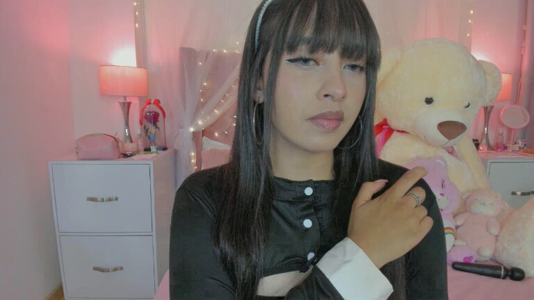 AlexandraWinterr's Streamate show and profile