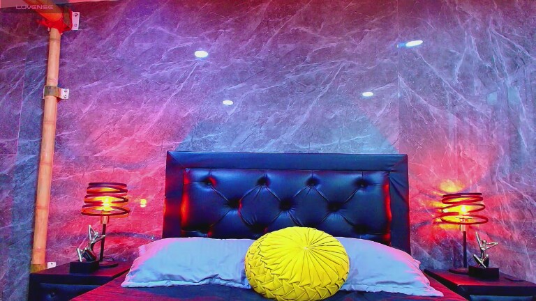 Kamile_Nilsen's Streamate show and profile