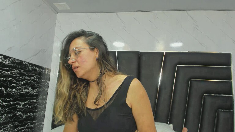 ArianaSommers's Streamate show and profile