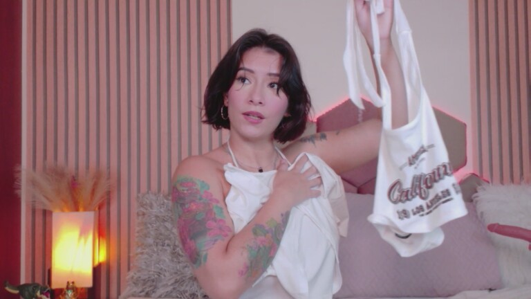 EivaStone's Streamate show and profile