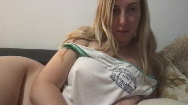 Babitaaa's Streamate show and profile