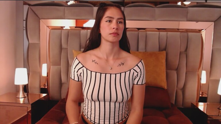 DulcemiaWalk's Streamate show and profile