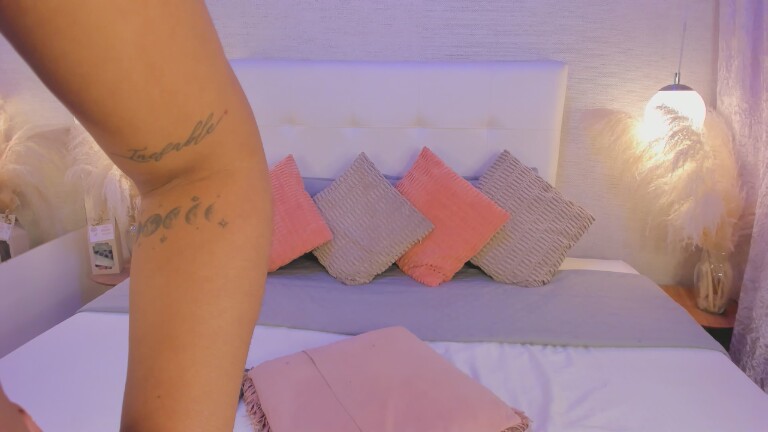 JenCampbell's Streamate show and profile