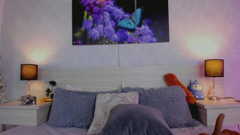 SamanthaaWoods's Streamate show and profile