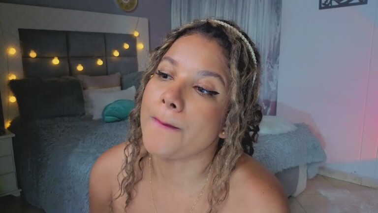 tina_diamond's Streamate show and profile