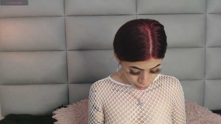 naomish's Streamate show and profile