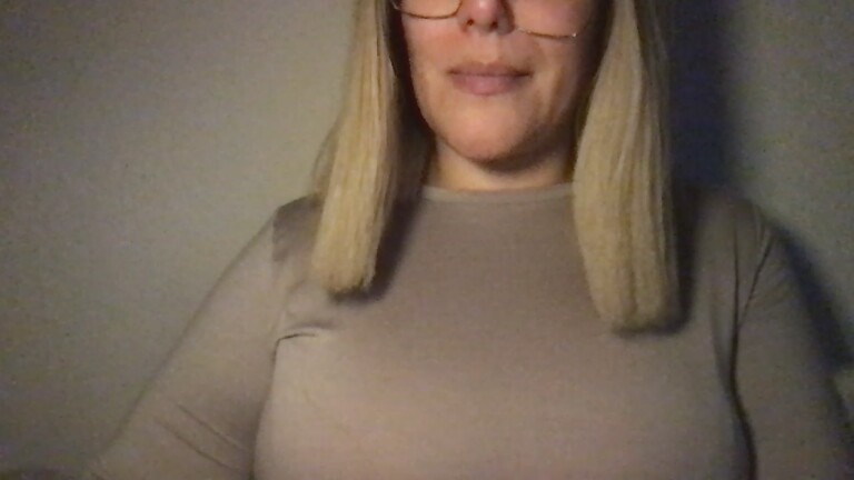 MistressLouUK's Streamate show and profile