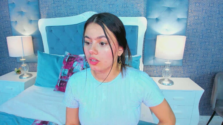 SusyLuv's Streamate show and profile